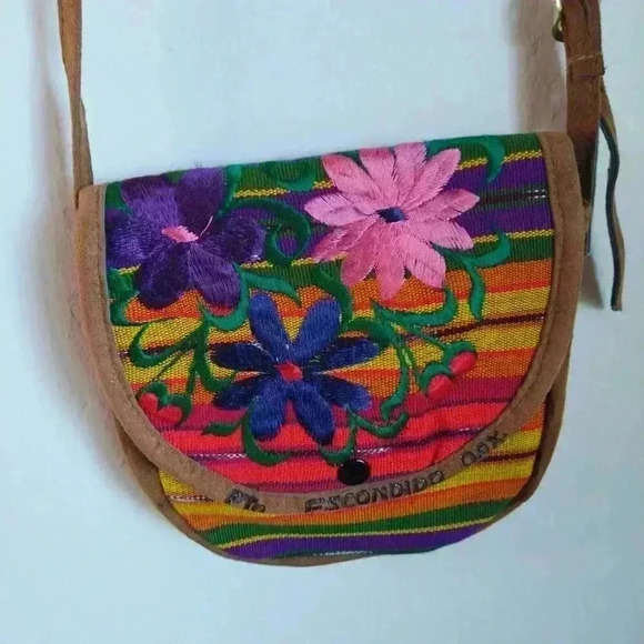 Mexican Floral Multicolor Bag From Oaxaca. Boho Bohemian Folklorico Handmade Zip - Picture 1 of 6